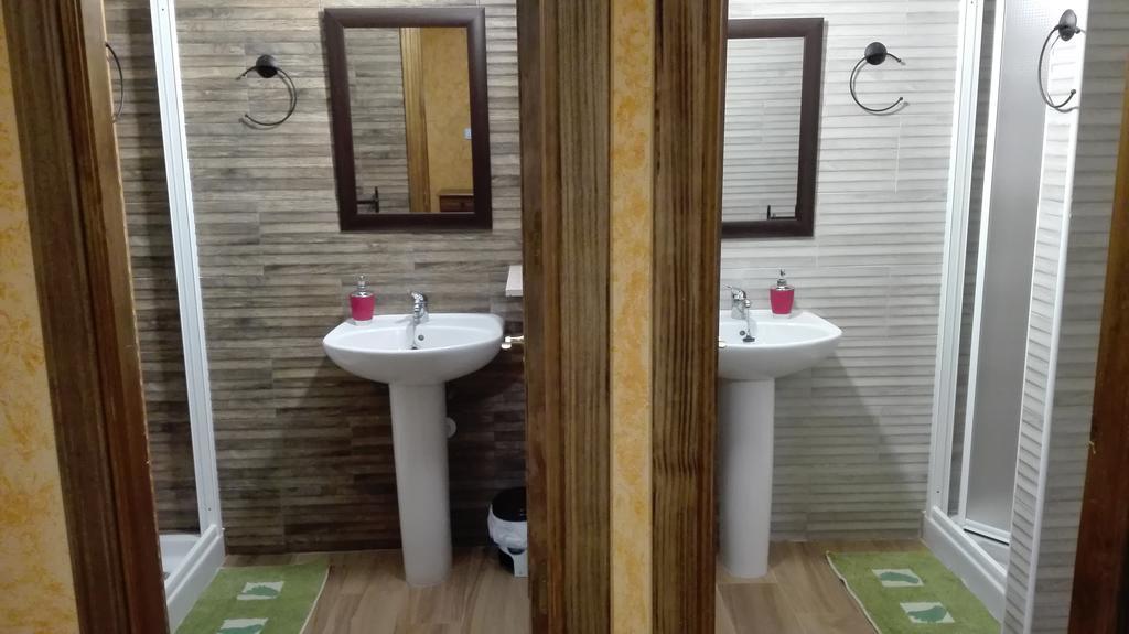 Hotel Hostal La Aldaba Montearagon Zewnętrze zdjęcie