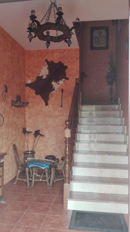 Hotel Hostal La Aldaba Montearagon Zewnętrze zdjęcie